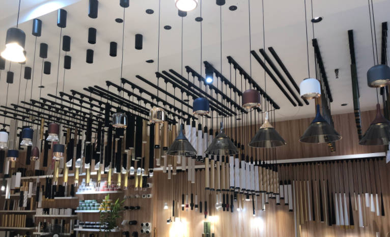 wide range of striking sights