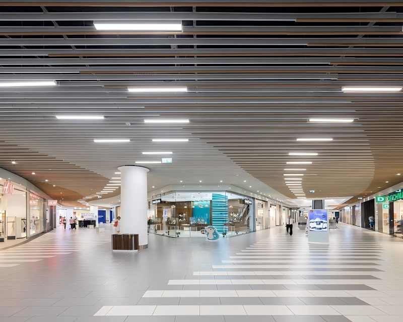 How Dial-Type Tunable Track Lights Transform Commercial Interior Lighting